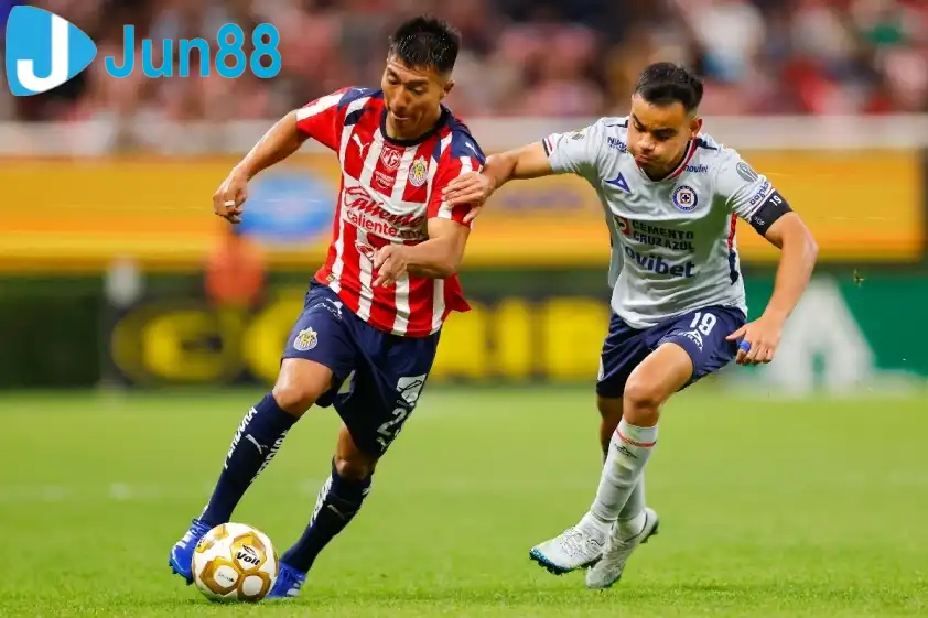 Cruz Azul đang có lợi thế lớn ở trận lượt về. Cruz Azul đang có lợi thế lớn ở trận lượt về.